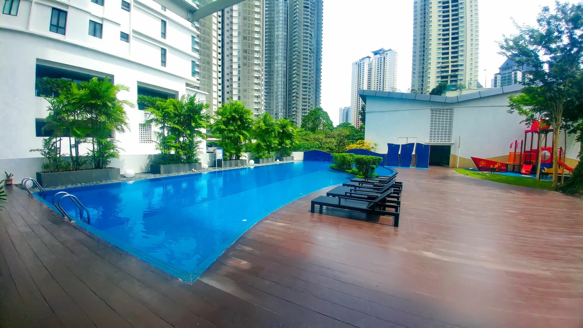 Апартаменты Mont Kiara @ Aston Kiara 3 Bukit Damansara Экстерьер фото